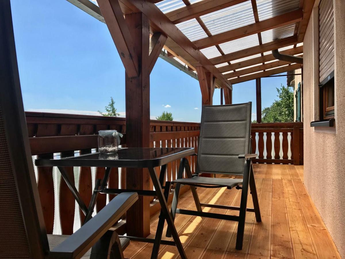 Ferienhaus Eitel Шпалт Екстериор снимка