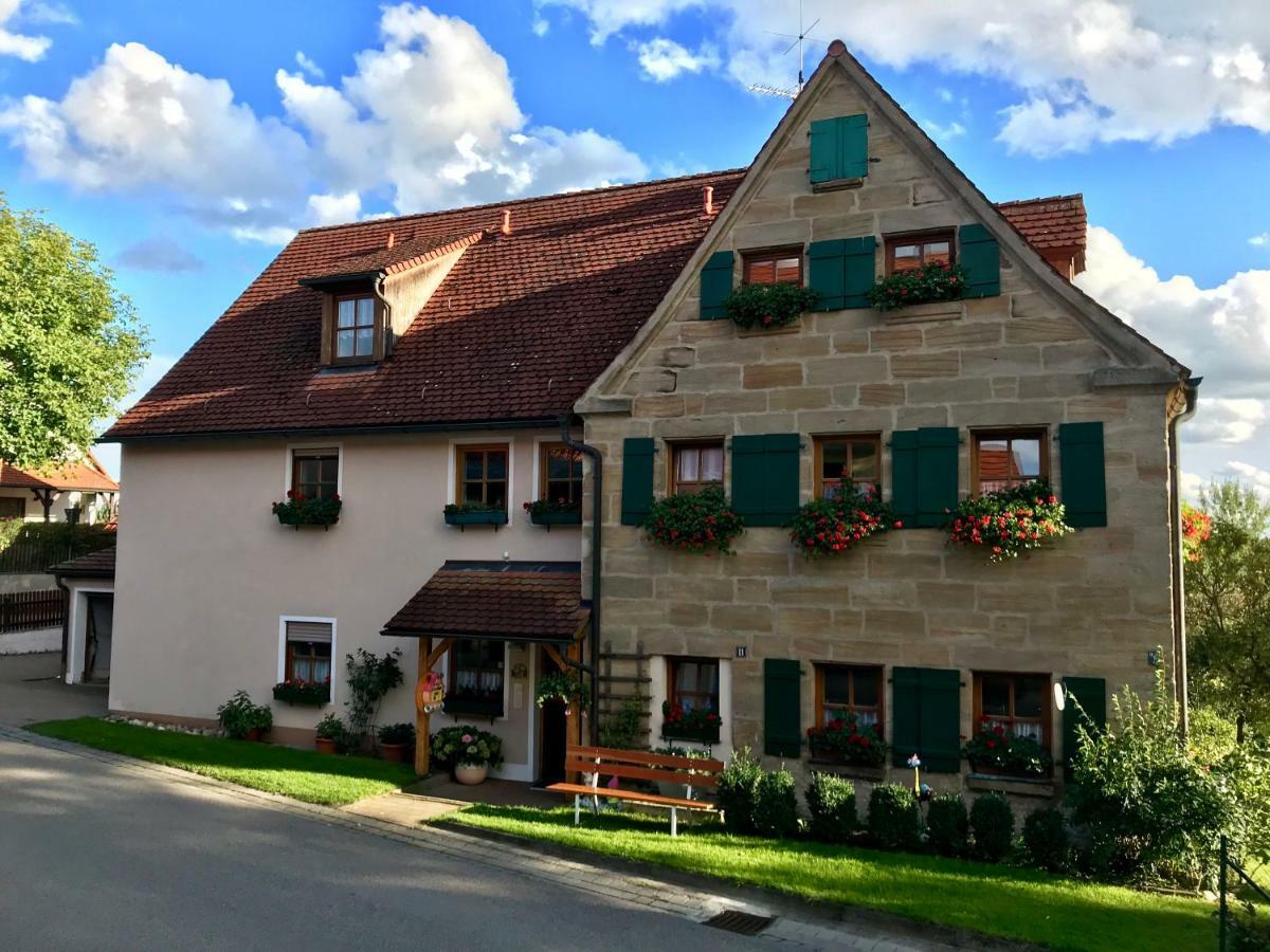 Ferienhaus Eitel Шпалт Екстериор снимка