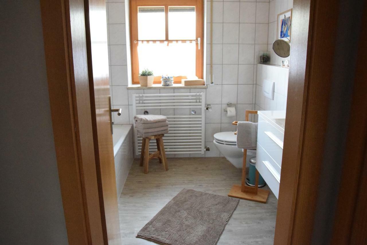 Ferienhaus Eitel Шпалт Екстериор снимка