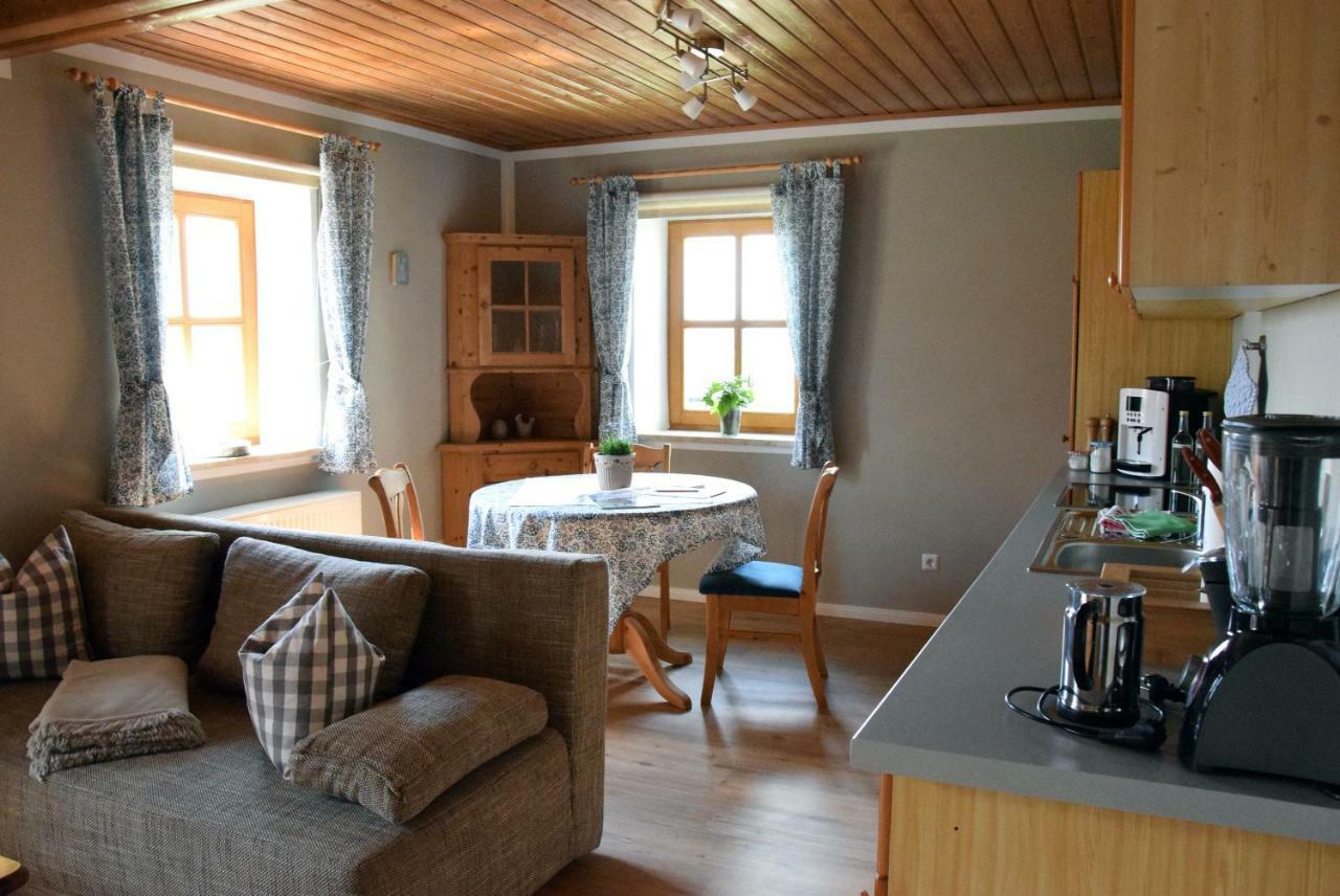 Ferienhaus Eitel Шпалт Екстериор снимка