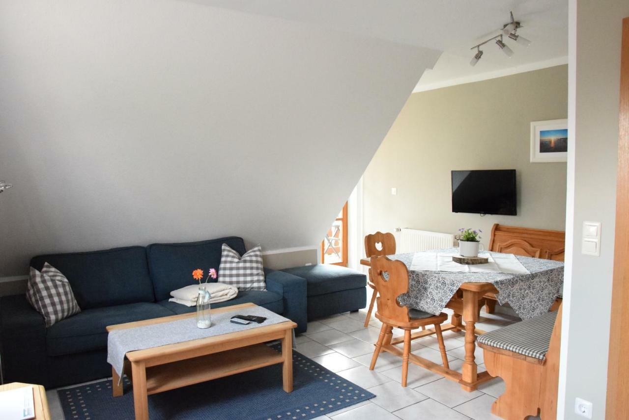 Ferienhaus Eitel Шпалт Екстериор снимка