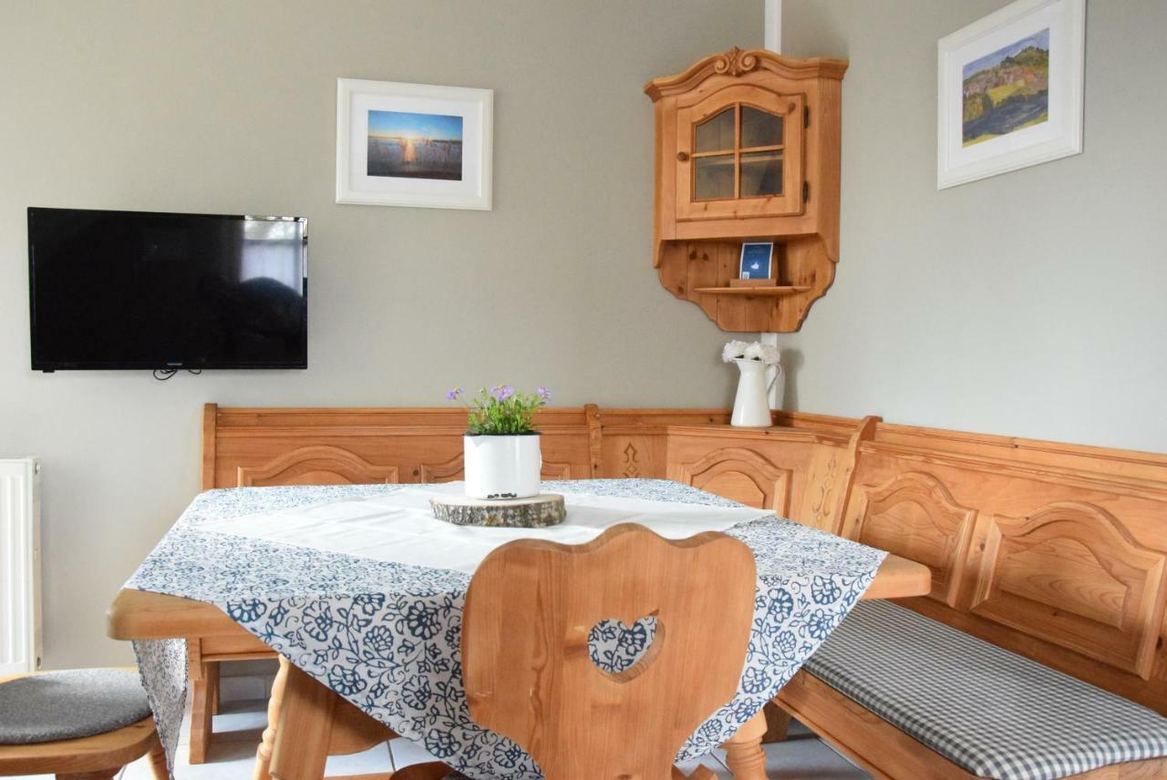 Ferienhaus Eitel Шпалт Екстериор снимка